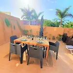 Rénové 2 Chambres, Grande Terrasse S-o, Parking Privé