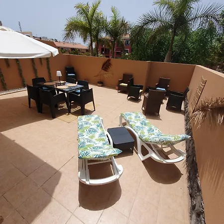 Διαμέρισμα Renove 2 Chambres, Grande Terrasse S-o, Parking Prive Et Piscine Chauffee Palm-mar