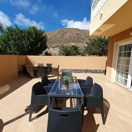 Апартаменты Renove 2 Chambres, Grande Terrasse S-o, Parking Prive Et Piscine Chauffee