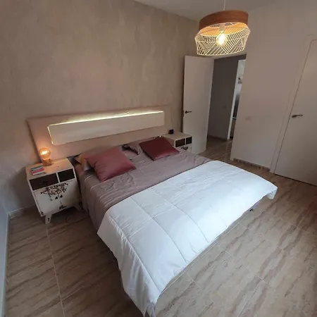 Renove 2 Chambres, Grande Terrasse S-o, Parking Prive Et Piscine Chauffee 팔름-마르