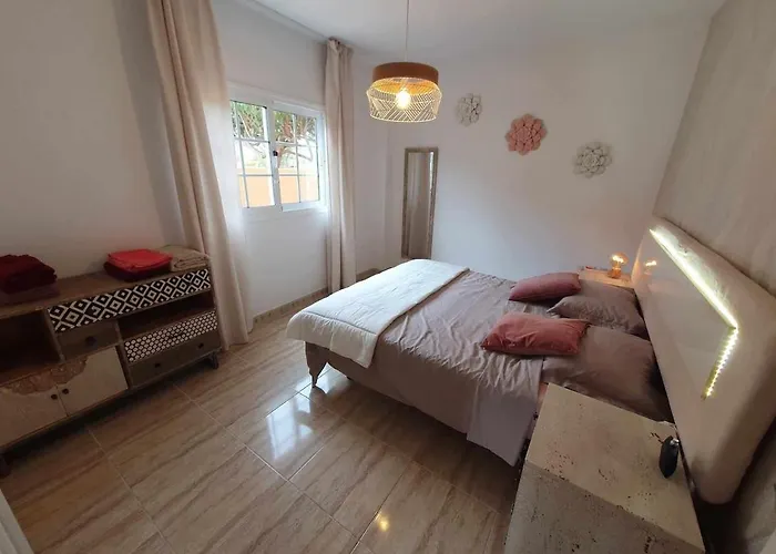 Apartment Renove 2 Chambres, Grande Terrasse S-o, Parking Prive Et Piscine Chauffee Palm-mar