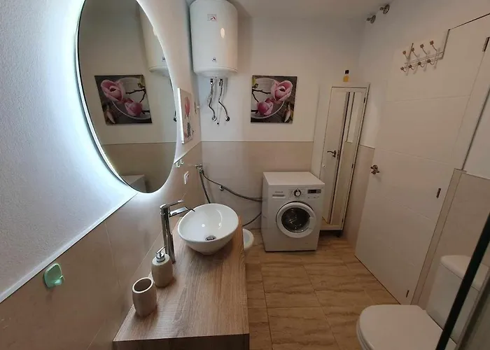 Rénové 2 Chambres, Grande Terrasse S-o, Parking Privé * Palm-mar