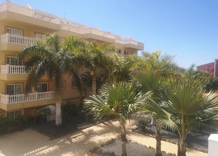 Rénové 2 Chambres, Grande Terrasse S-o, Parking Privé