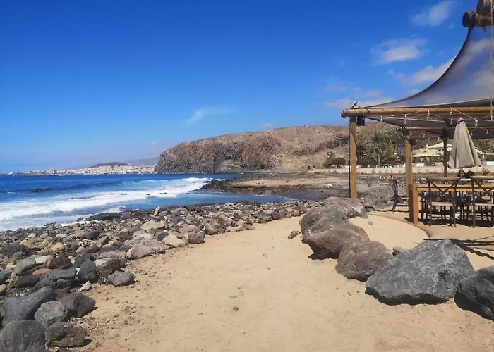 Rénové 2 Chambres, Grande Terrasse S-o, Parking Privé