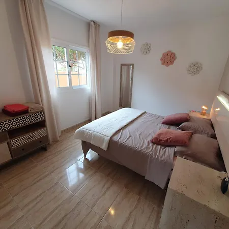 Renove 2 Chambres, Grande Terrasse S-o, Parking Prive Appartement *