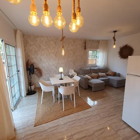 Appartement Renove 2 Chambres, Grande Terrasse S-o, Parking Prive