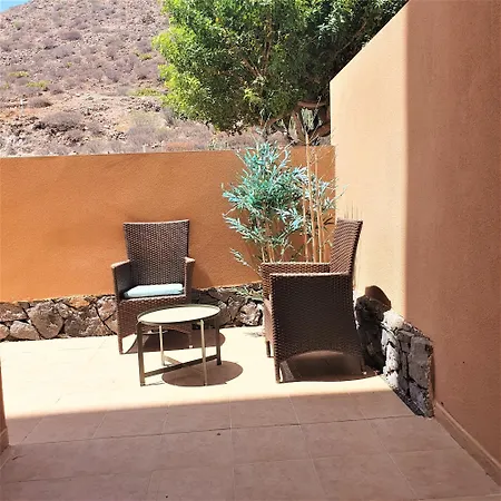 Renove 2 Chambres, Grande Terrasse S-o, Parking Prive Et Piscine Chauffee