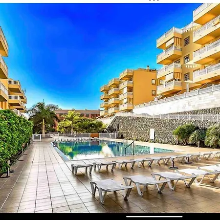 Renove 2 Chambres, Grande Terrasse S-o, Parking Prive Et Piscine Chauffee *