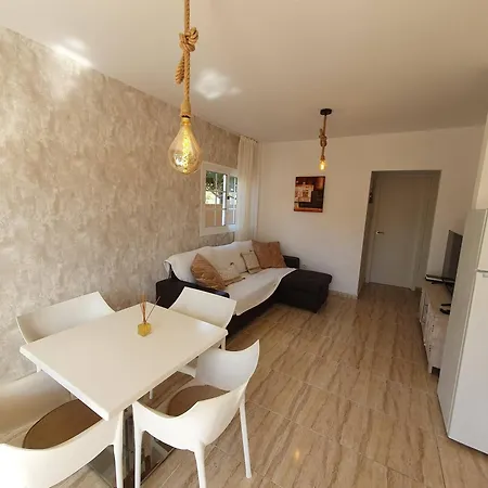 Apartament Renove 2 Chambres, Grande Terrasse S-o, Parking Prive Et Piscine Chauffee Palm-mar